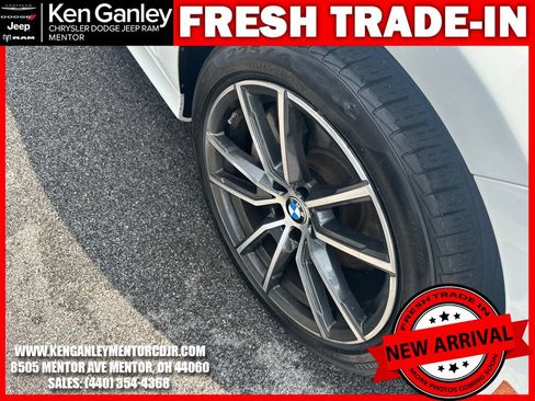 Used 2020 BMW 330i xDrive Sedan w/ Convenience Package AWD/4WD image 11