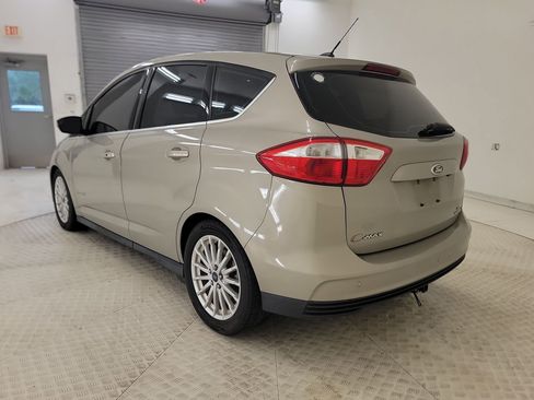 Used 2015 Ford C-MAX SEL w/ Equipment Group 302A FWD image 3