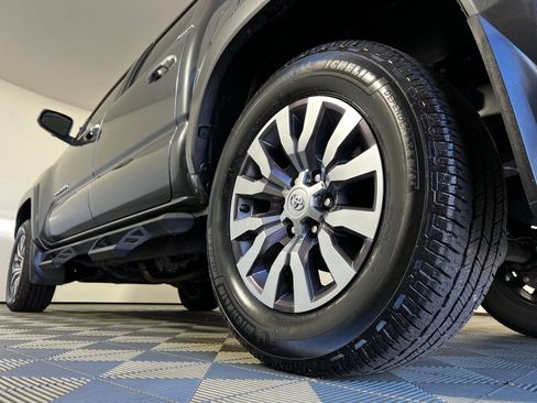 Used 2023 Toyota Tacoma Limited AWD/4WD image 29