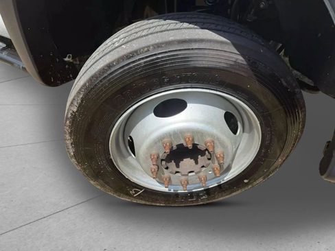 Used 2015 Ford F450 XL w/ Power Equipment Group image 15