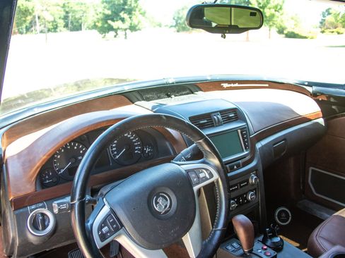 Used 2013 Chevrolet Caprice RWD image 24