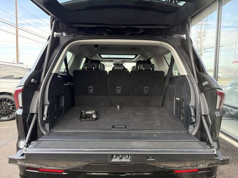 New 2025 Lincoln Navigator L Reserve image 12