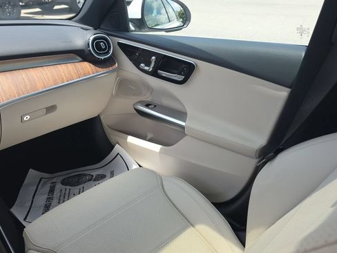 Certified 2025 Mercedes-Benz C 300 4MATIC Sedan image 27