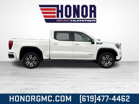 Used 2022 GMC Sierra 1500 AT4 w/ AT4 Preferred Package image 2
