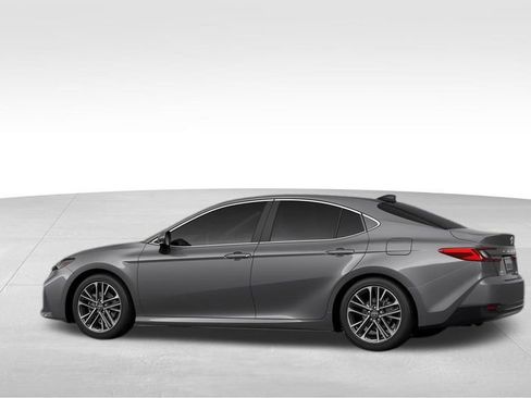 New 2026 Toyota Camry XLE image 7