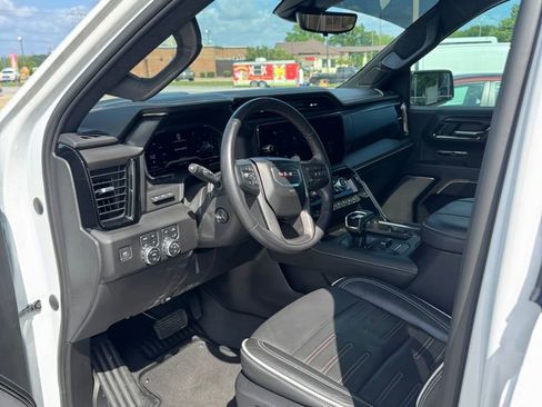 Used 2023 GMC Sierra 1500 AT4X AWD/4WD image 12