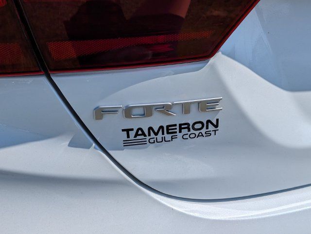 Used 2023 Kia Forte LXS FWD image 5