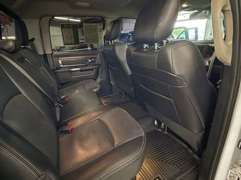 Used 2015 RAM 1500 Laramie w/ Convenience Group AWD/4WD image 29