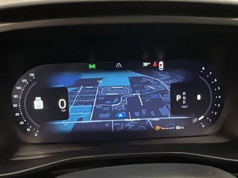 Used 2026 Volvo XC40 B4 Plus w/ Climate Package image 15