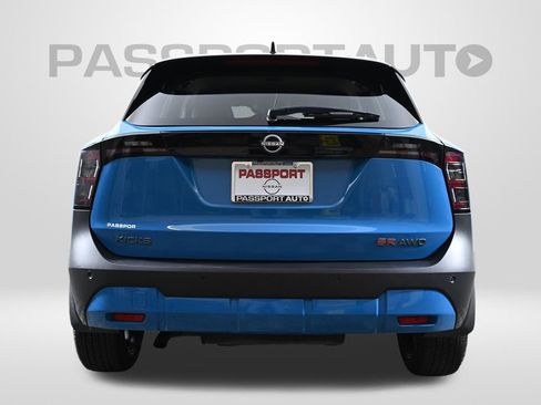 Certified 2025 Nissan Kicks SR AWD/4WD image 9