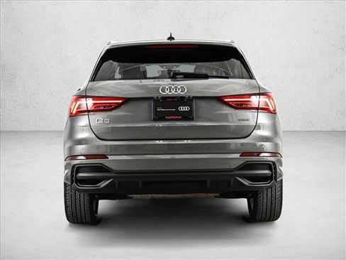 Certified 2024 Audi Q3 2.0T Premium Plus w/ Premium Plus Package image 7