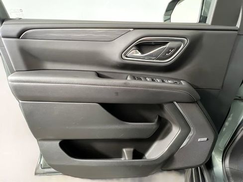 Used 2024 GMC Yukon SLT image 31