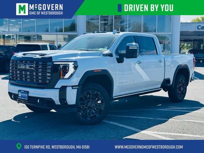New 2026 GMC Sierra 2500 Denali Ultimate w/ LPO, Black Badging Package