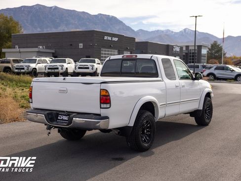 Used 2001 Toyota Tundra Limited image 10