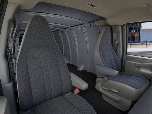 New 2026 GMC Savana 3500 Extended RWD image 16
