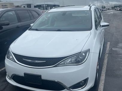 Used 2019 Chrysler Pacifica Limited