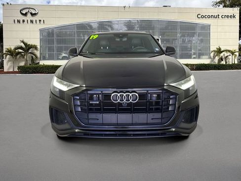 Used 2019 Audi Q8 Prestige w/ Luxury Package AWD/4WD image 2