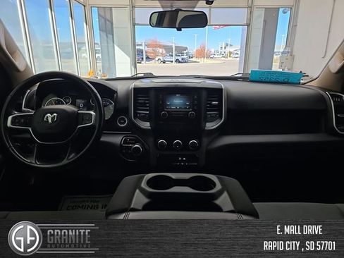 Used 2019 RAM 1500 Big Horn image 12