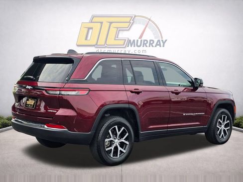 Used 2025 Jeep Grand Cherokee Limited AWD/4WD image 5