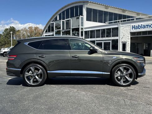 Used 2025 Genesis GV80 3.5T Prestige image 11
