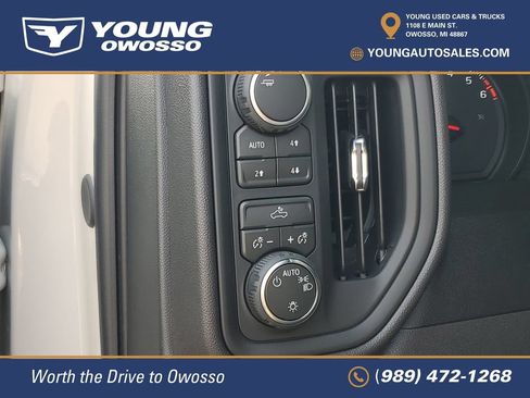 Used 2026 Chevrolet Silverado 1500 Custom Trail Boss AWD/4WD image 11