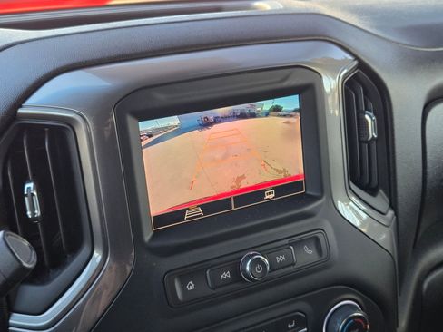 Certified 2025 Chevrolet Silverado 1500 Custom image 18