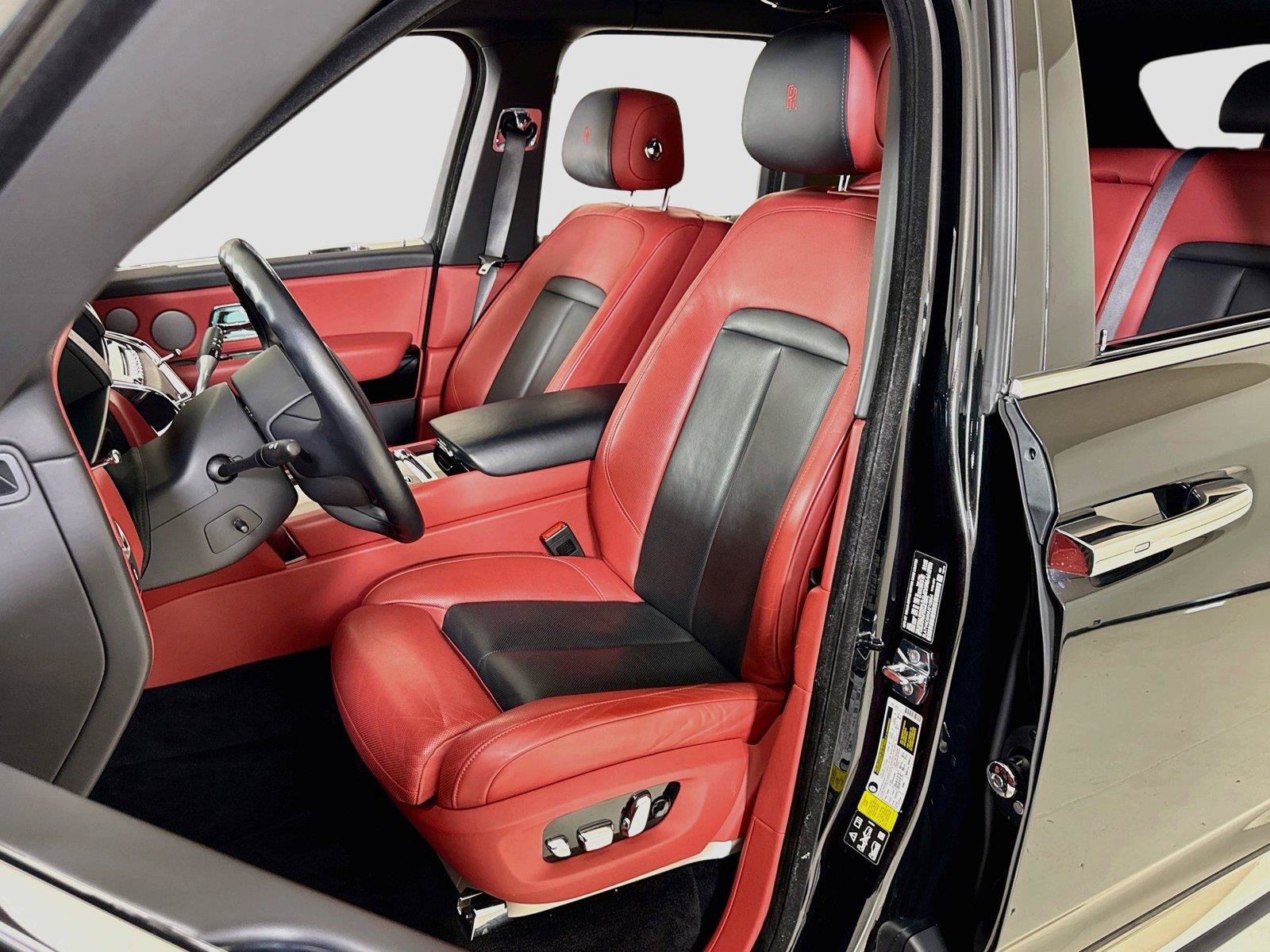 Used 2022 Rolls-Royce Cullinan AWD/4WD image 13