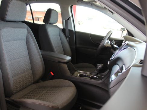 Used 2022 Chevrolet Equinox LT FWD image 13