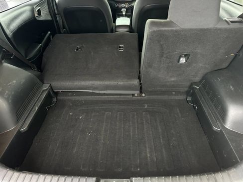 Used 2023 Kia Soul LX w/ LX Technology Package FWD image 14