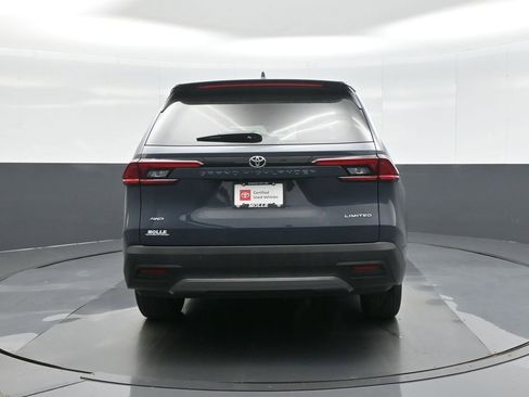 Certified 2025 Toyota Grand Highlander AWD image 6