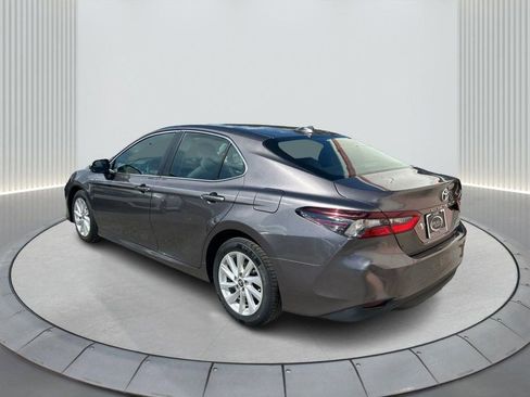 Used 2024 Toyota Camry LE image 9
