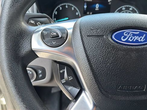 Used 2022 Ford Transit Connect XLT FWD image 16