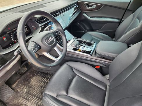 Used 2022 Audi Q8 Prestige w/ Prestige Package AWD/4WD image 7