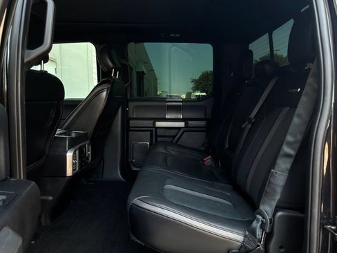 Used 2019 Ford F150 Platinum w/ Equipment Group 701A Luxury AWD/4WD image 16