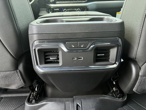 New 2026 Chevrolet Silverado 1500 High Country w/ High Country Premium Package AWD/4WD image 19
