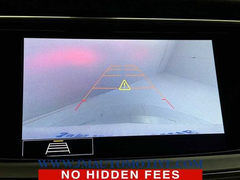 Used 2021 Buick Enclave Essence image 32