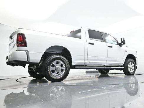 Used 2025 RAM 2500 Big Horn AWD/4WD image 54