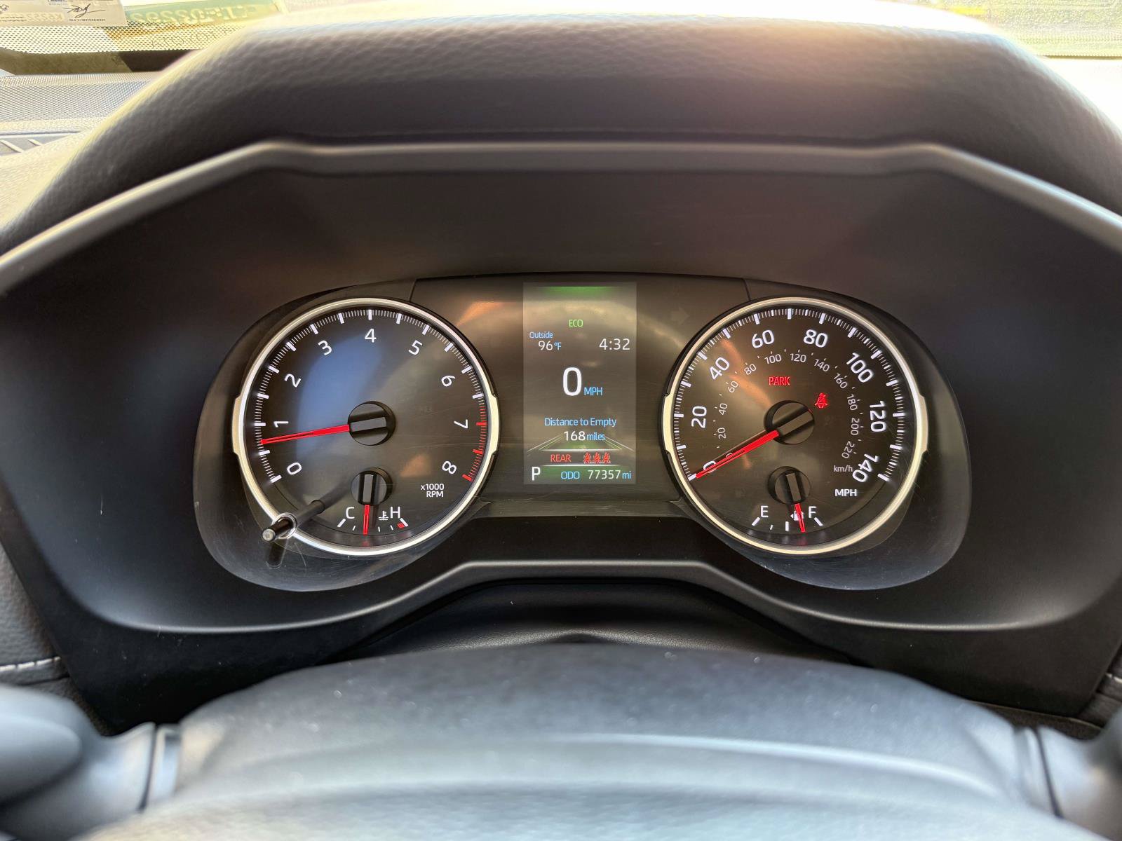 Used 2020 Toyota RAV4 LE FWD image 28