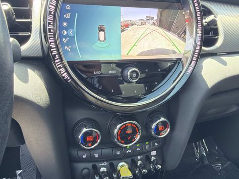 Used 2024 MINI Cooper SE FWD image 17