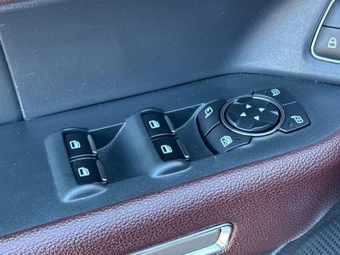 Used 2023 Ford Expedition Limited AWD/4WD image 12
