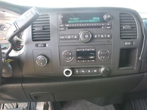 Used 2011 Chevrolet Silverado 2500 LT w/ Interior Plus Package image 18