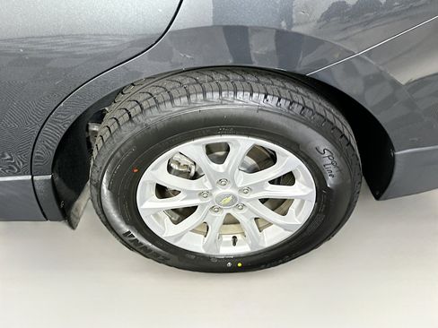 Used 2018 Chevrolet Equinox LT image 11