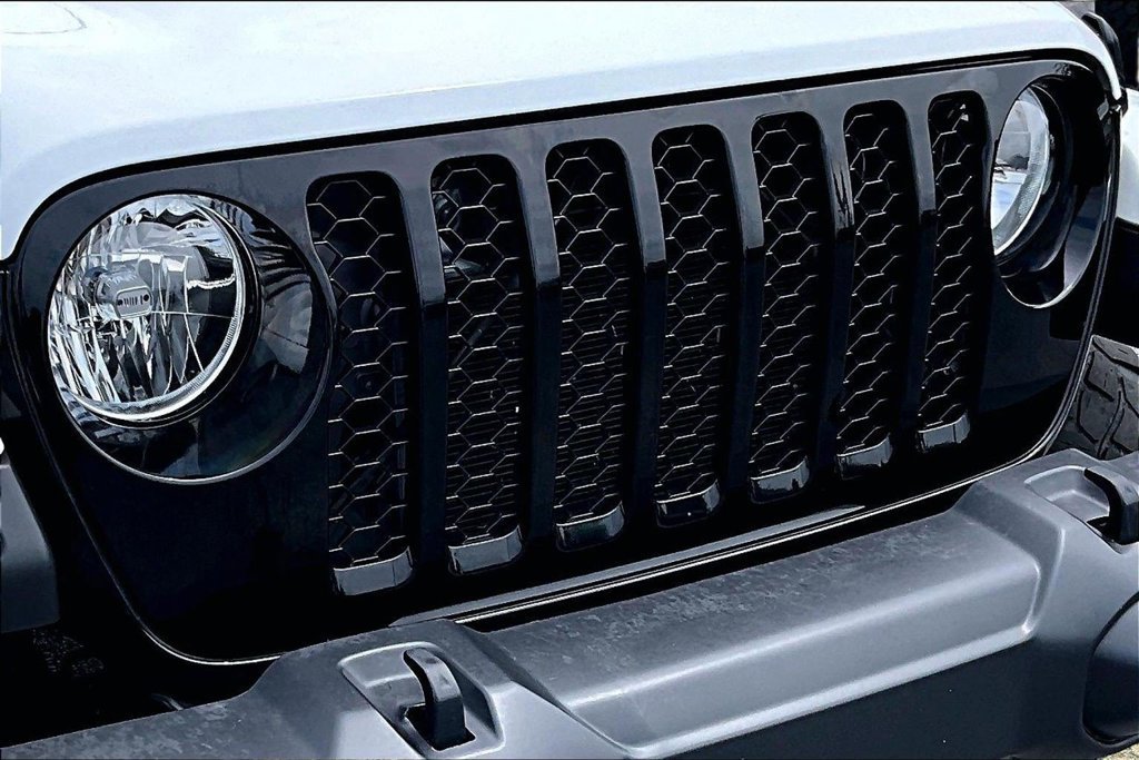 Used 2021 Jeep Gladiator Sport AWD/4WD image 34