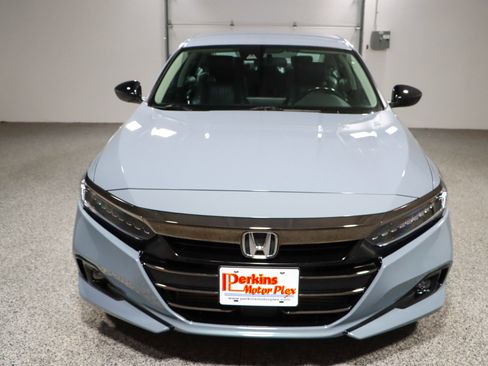 Used 2022 Honda Accord Sport Special Edition image 4