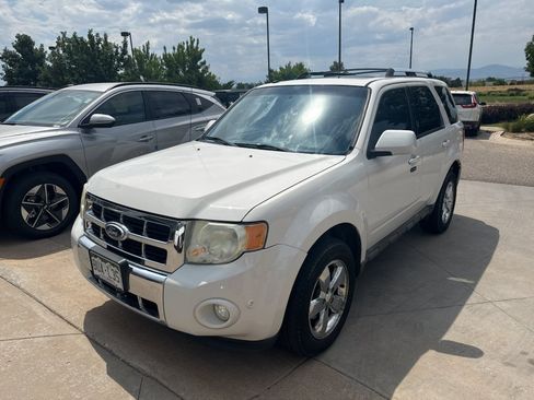 Used 2010 Ford Escape Limited AWD/4WD image 1