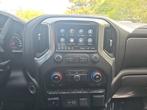Used 2021 Chevrolet Silverado 1500 LT Trail Boss AWD/4WD image 19