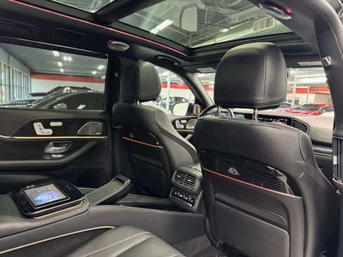 Used 2021 Mercedes-Benz Maybach GLS 600 4MATIC image 25