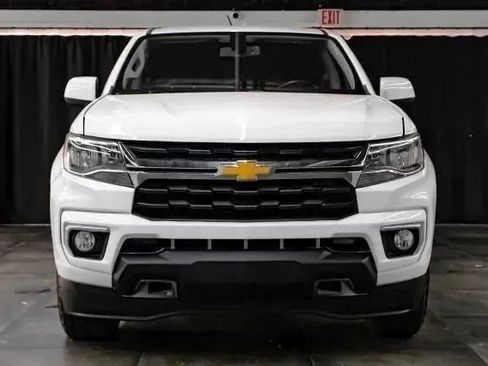 Used 2022 Chevrolet Colorado LT w/ LT Convenience Package image 7