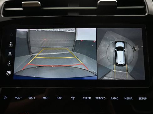 Used 2023 Hyundai Tucson Limited AWD/4WD image 16