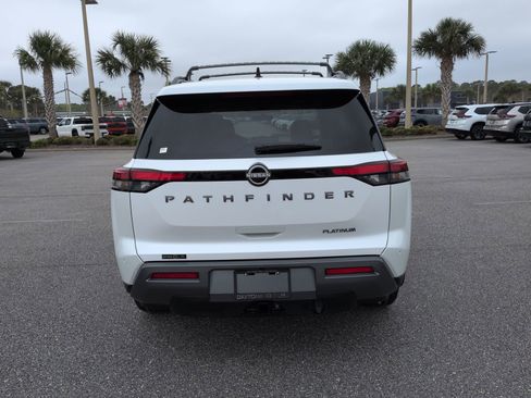 New 2026 Nissan Pathfinder Platinum FWD image 6